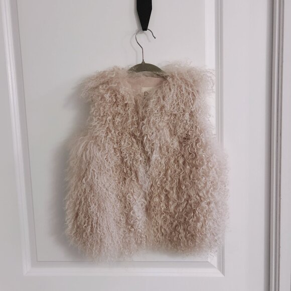 DOUUOD Child Sheep fur vest Fits 6-8 year old child - Picture 1 of 5